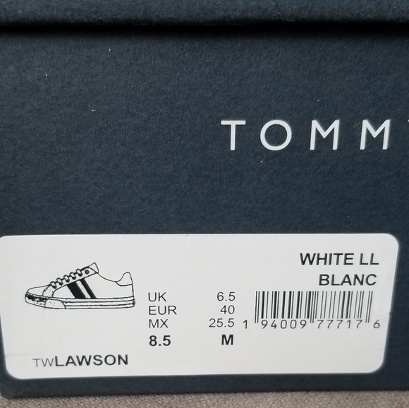 💐HOST PICK💐BNIB Tommy Hilfiger shoes - Picture 4 of 4